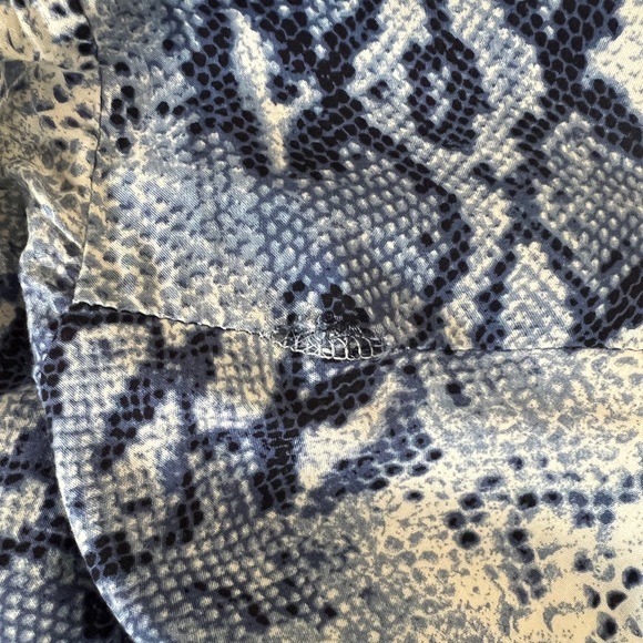 ePretty Blue Snake Print Fit n’ Flare Dress Size Large - Picture 3 of 11